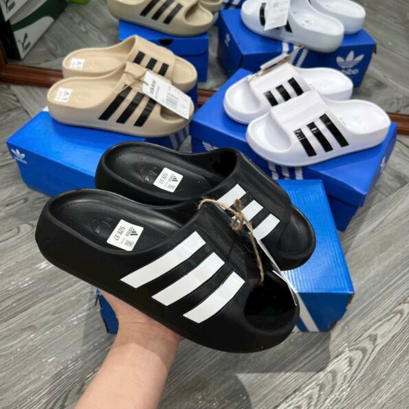 Dép Adidas Adifom Superstar đủ màu chuẩn Auth 99%, thiết kế slip-on, chất liệu mút xốp Cloudfoam, logo 3 sọc nổi bật.