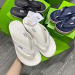 Dép Xỏ Ngón Unisex Crocs Bayaband – Trắng – Bản VIP Chuẩn Auth 2