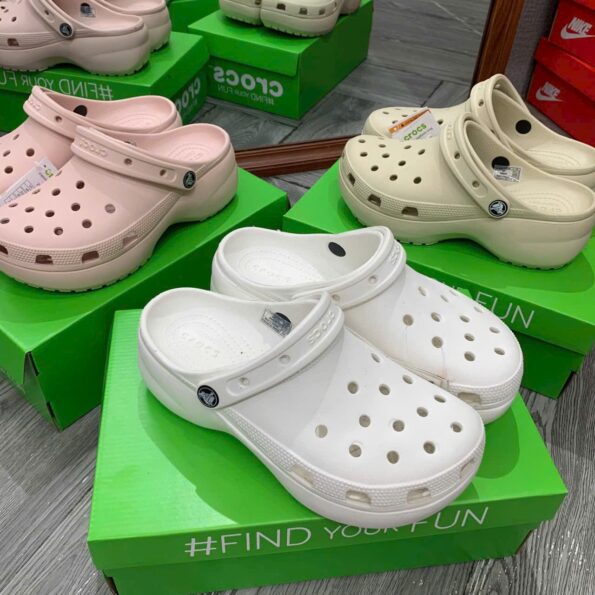 Bộ sưu tập Crocs Classic Clog đế cao 5cm, đủ màu, hàng chuẩn Auth 99%, phù hợp nam nữ.
