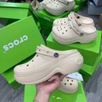 [Ảnh Thật] Dép Clog Unisex Crocs Bella Màu Kem  – Bản VIP Chuẩn Auth 99%, Tặng Charms
