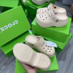 [Ảnh Thật] Dép Clog Unisex Crocs Bella Màu Kem  – Bản VIP Chuẩn Auth 99%, Tặng Charms