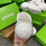 [Ảnh Thật] Dép Clog Unisex Crocs Bella Trắng – Bản VIP Chuẩn Auth 99%, Tặng Charms 4